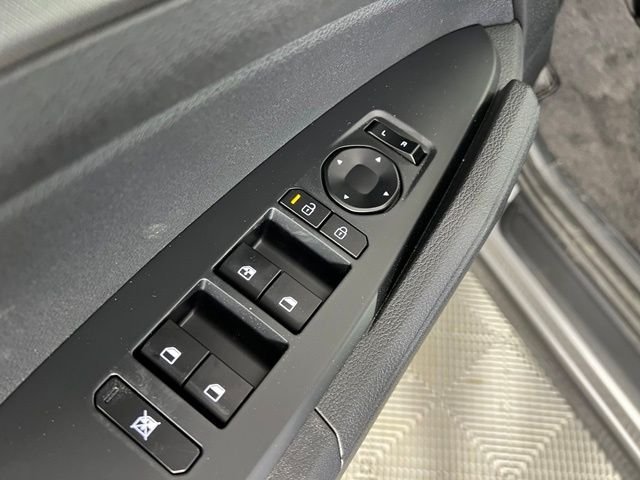 New 2026 Gray Kia LX image 16