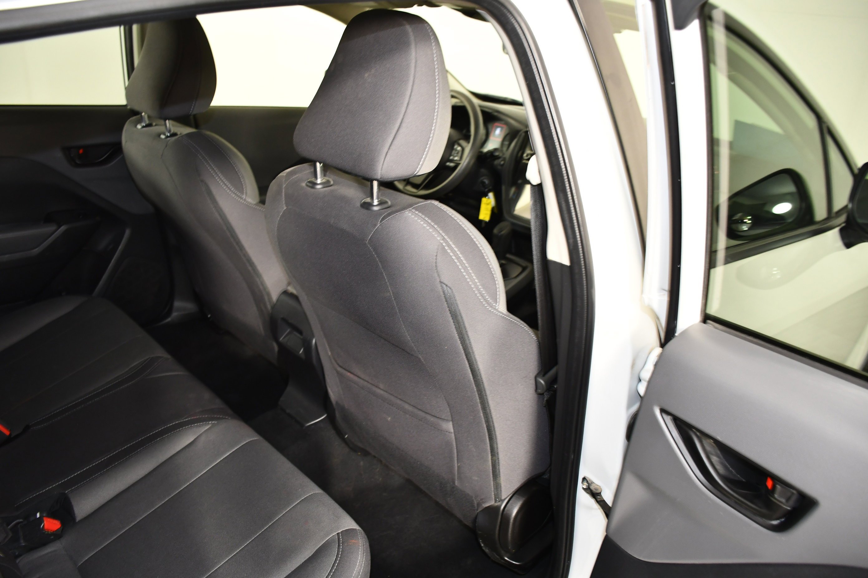 Used 2024 Crystal White Pearl Subaru Base image 43