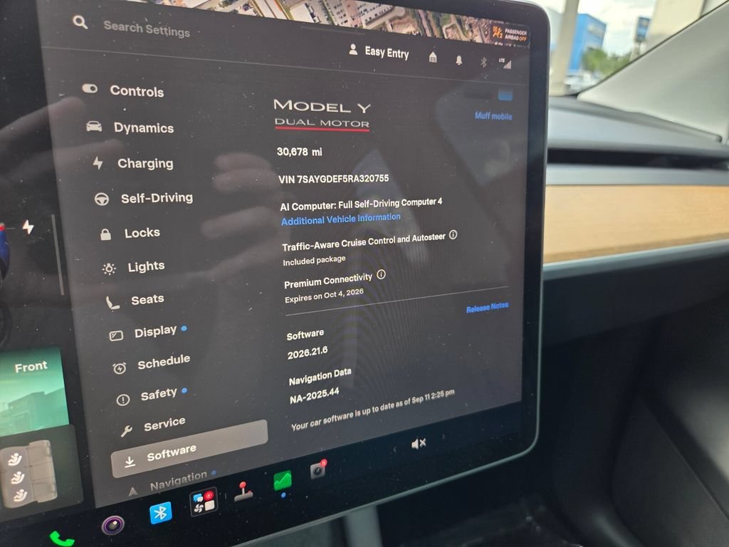 2024 Tesla Model Y Performance - Photo 36