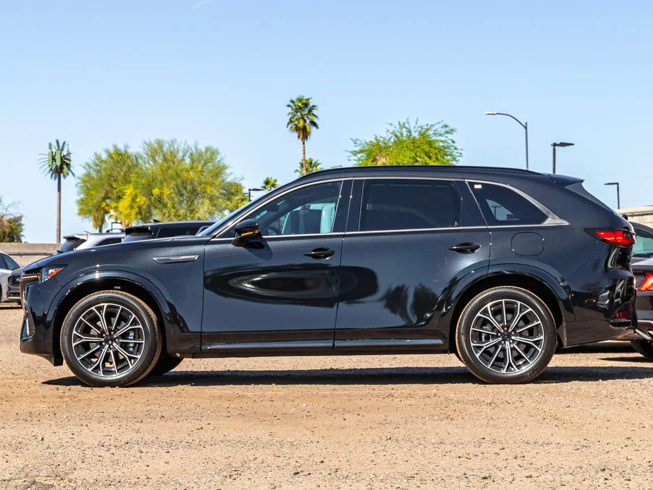 2026 Mazda CX-70 Premium Package - Photo 4