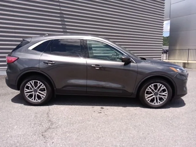 Used 2020 Ford Escape SEL with VIN 1FMCU0H64LUC75163 for sale in Fort Payne, AL