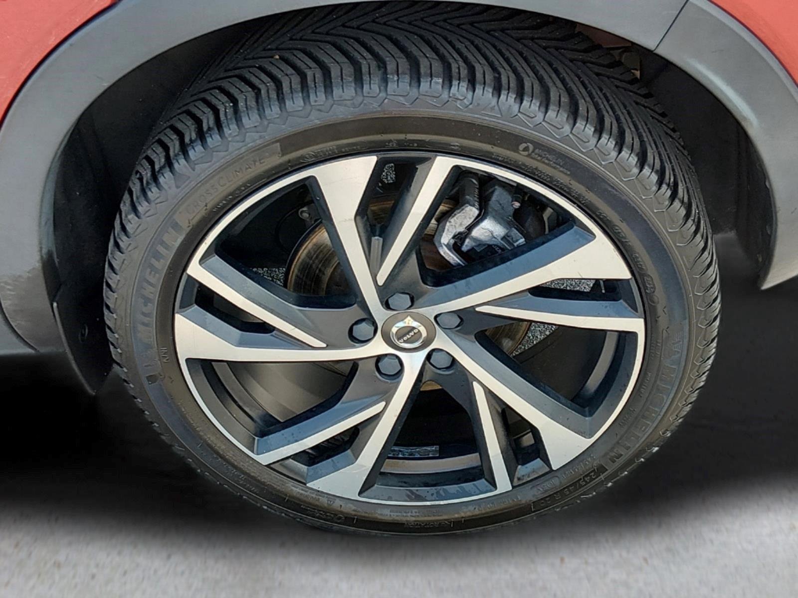 Used 2019 Fusion Red Metallic Volvo R-Design image 12