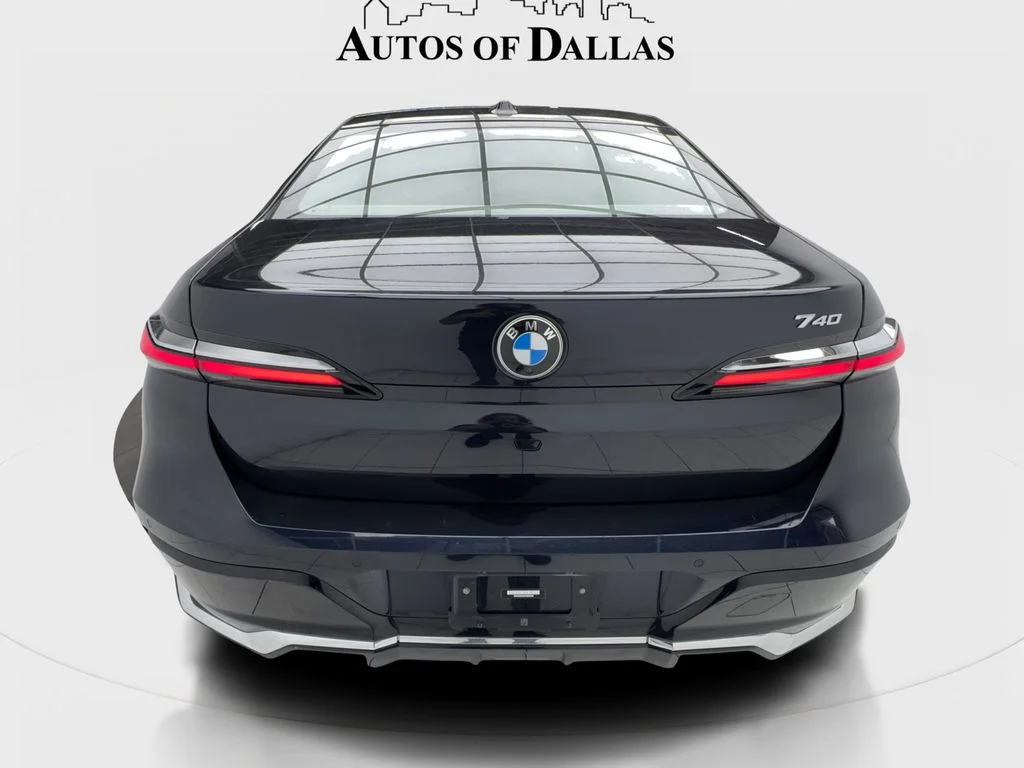 Used 2023 Black BMW 740i image 9