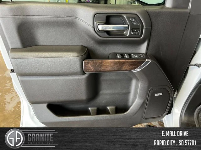 Used 2020 White GMC Denali image 11