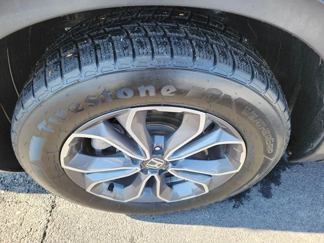Used 2022 Silver Honda EX image 24