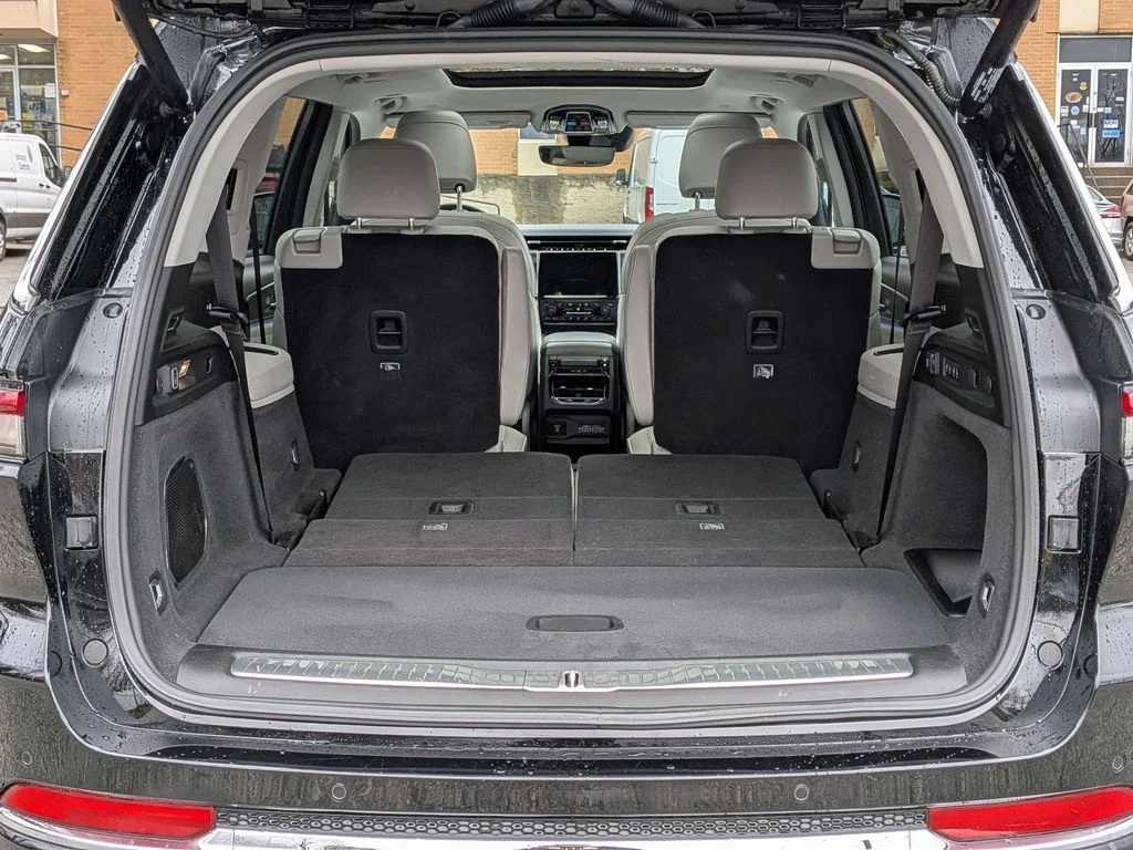 Used 2023 Black Jeep Overland image 6