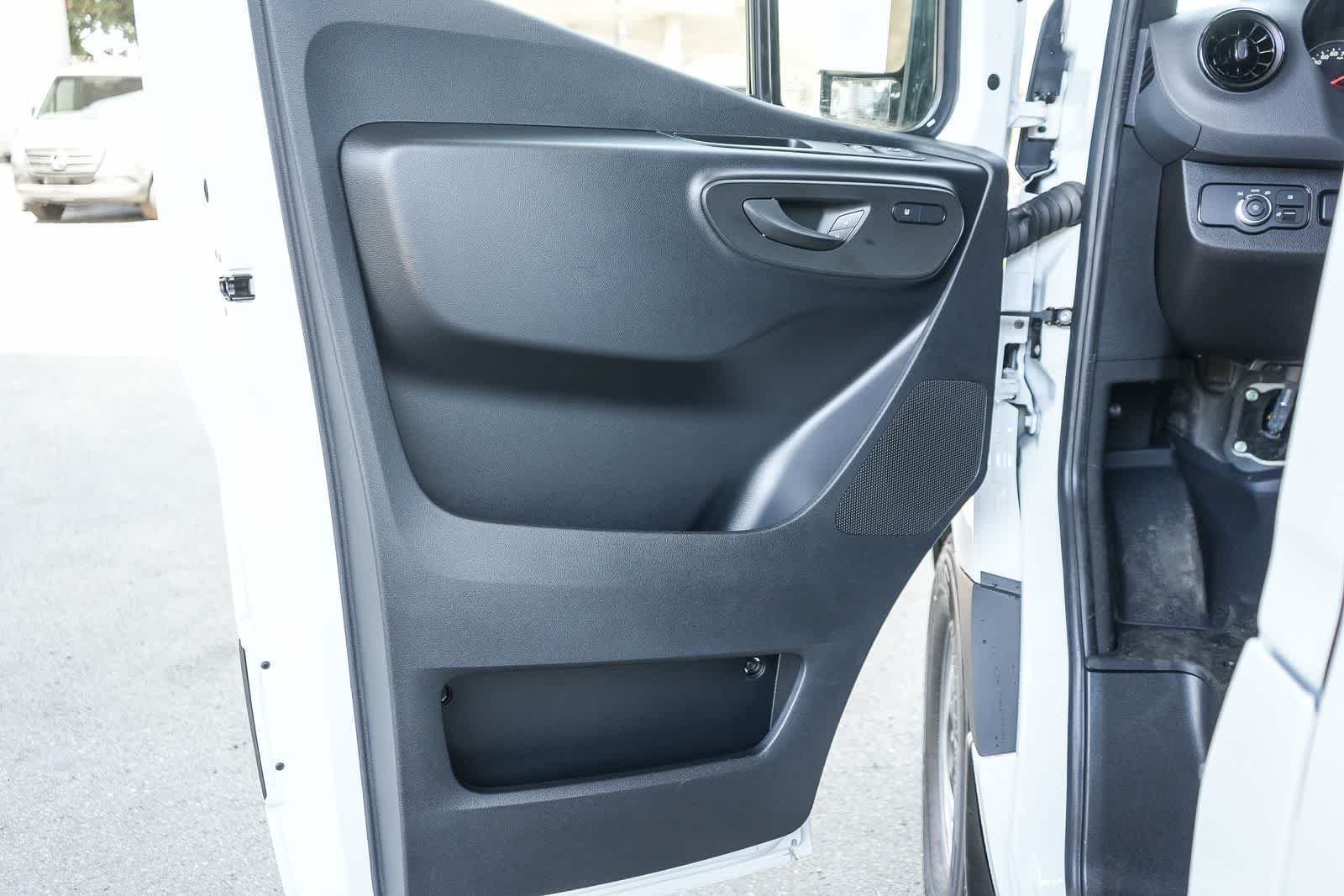 New 2026 Arctic White Mercedes-Benz Cargo 144 WB  RWD 2.0L 4-Cylinder image 54