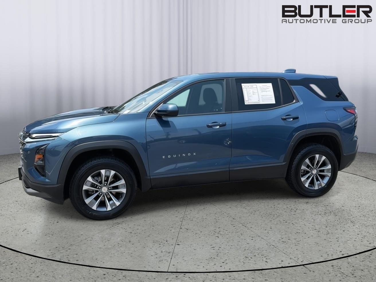 Used 2025 Lakeshore Blue Metallic Chevrolet FWD LT image 3