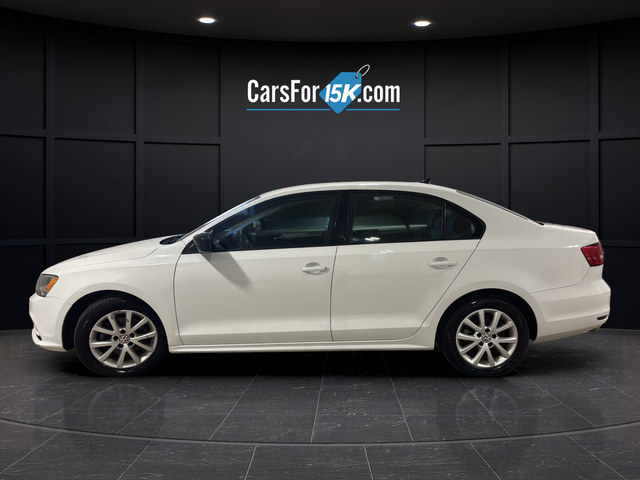 Used 2015 Pure White Volkswagen 1.8T SE image 4