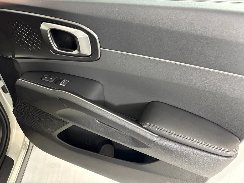 New 2026 Ivory Silver Kia LX image 14