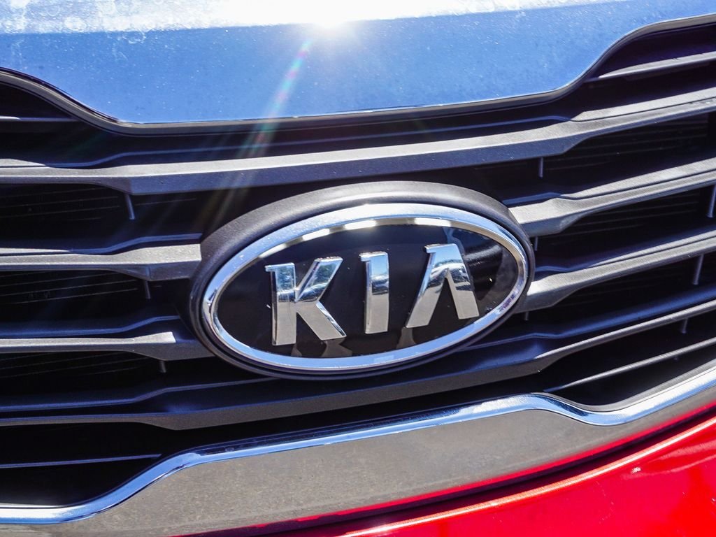 Used 2011 Red Kia LX image 12