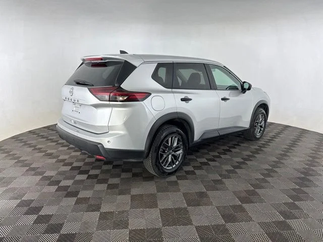 Certified Used 2024 Silver Nissan S image 5