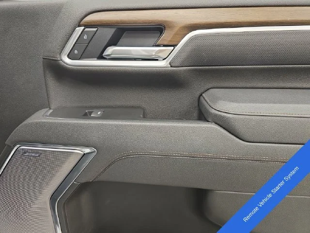 Used 2025 Summit White Chevrolet High Country image 12