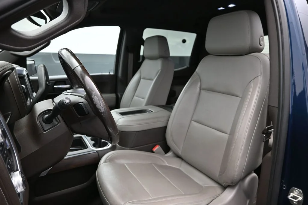 Used 2020 Blue GMC SLT image 21