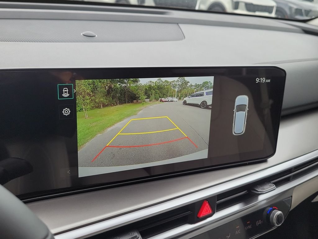 New 2026 Snow White Pearl Kia EX image 32