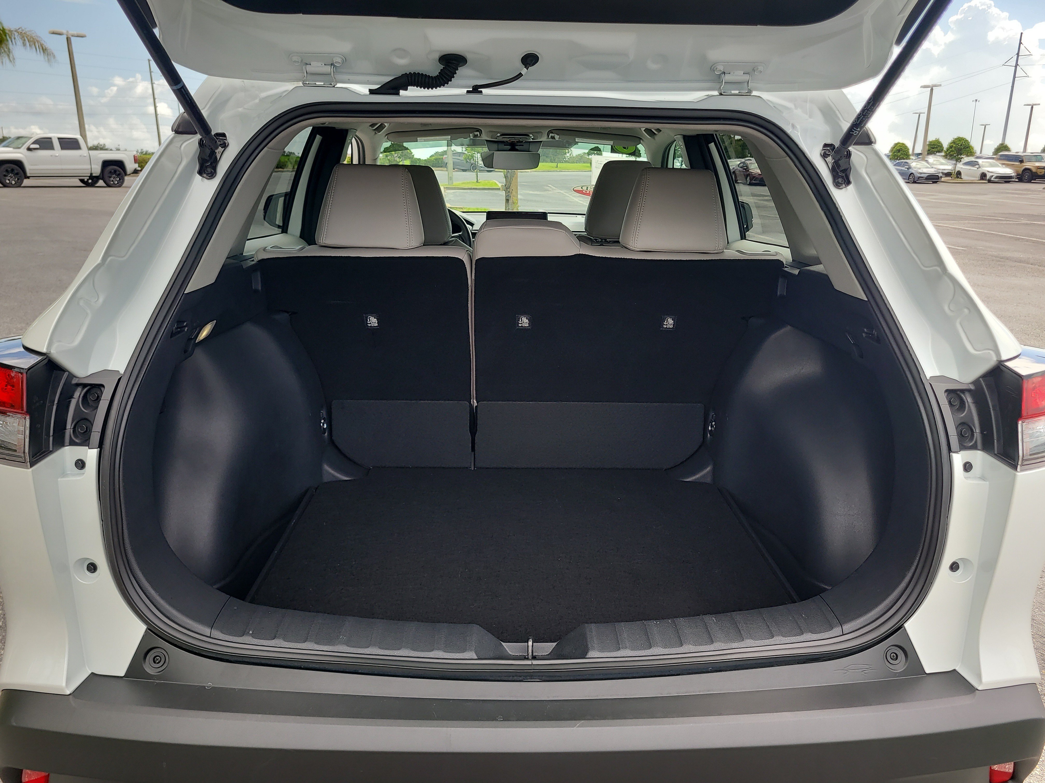 Used 2026 Pearl Toyota LE image 10