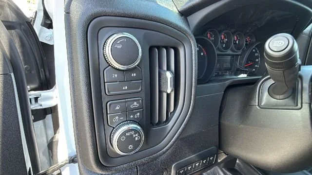 New 2026 Summit White GMC Pro image 25
