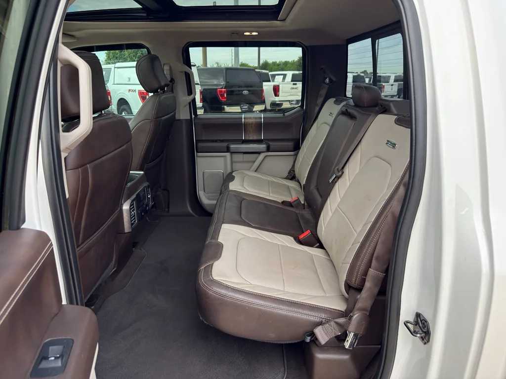 Used 2019 White Platinum Metallic Tri-Coat Ford Limited image 24