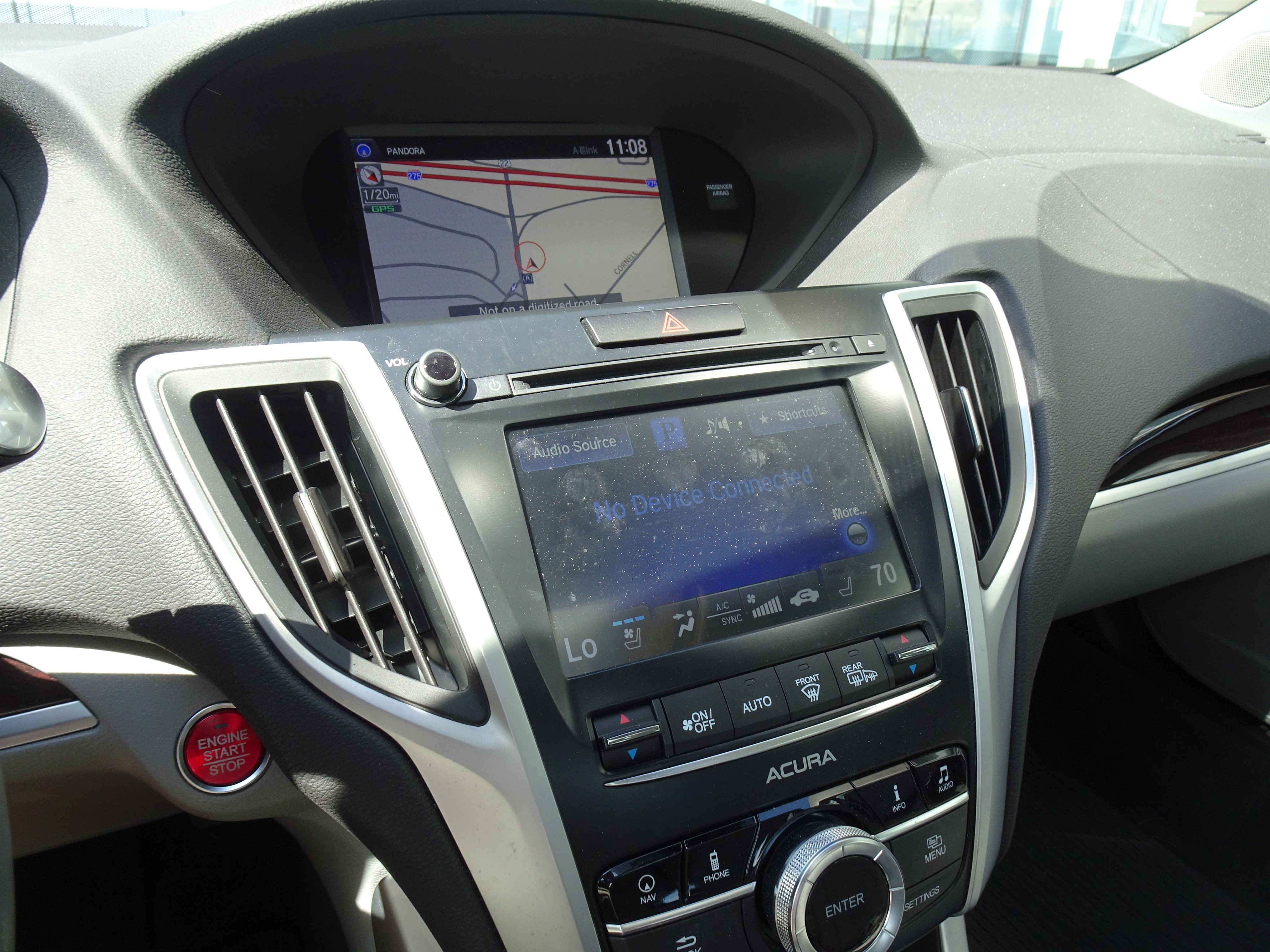 Used 2017 Bellanova White Pearl Acura V6 w/Advance Pkg image 18