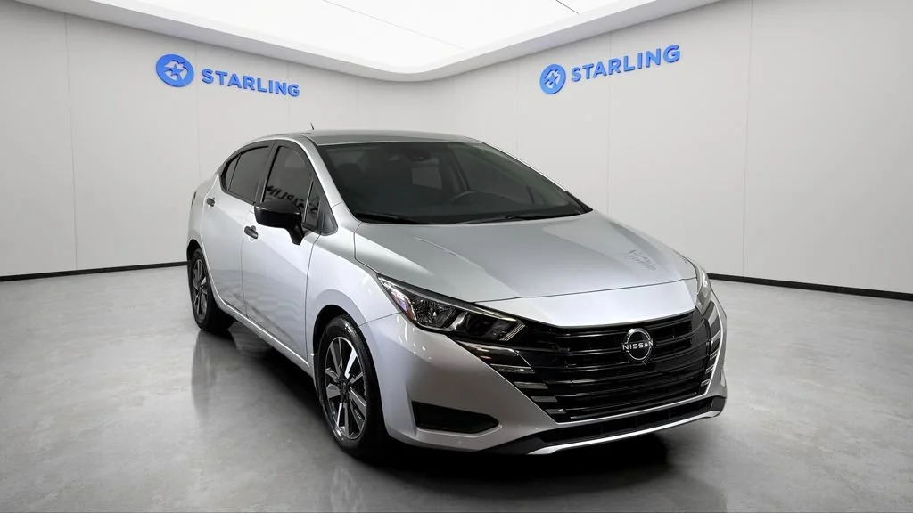 Used 2024  Nissan S image 14