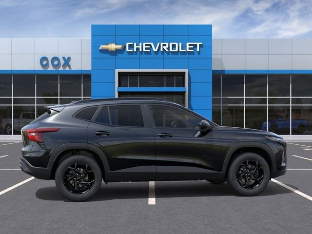 New 2026 Mosaic Black Metallic Chevrolet LT image 5