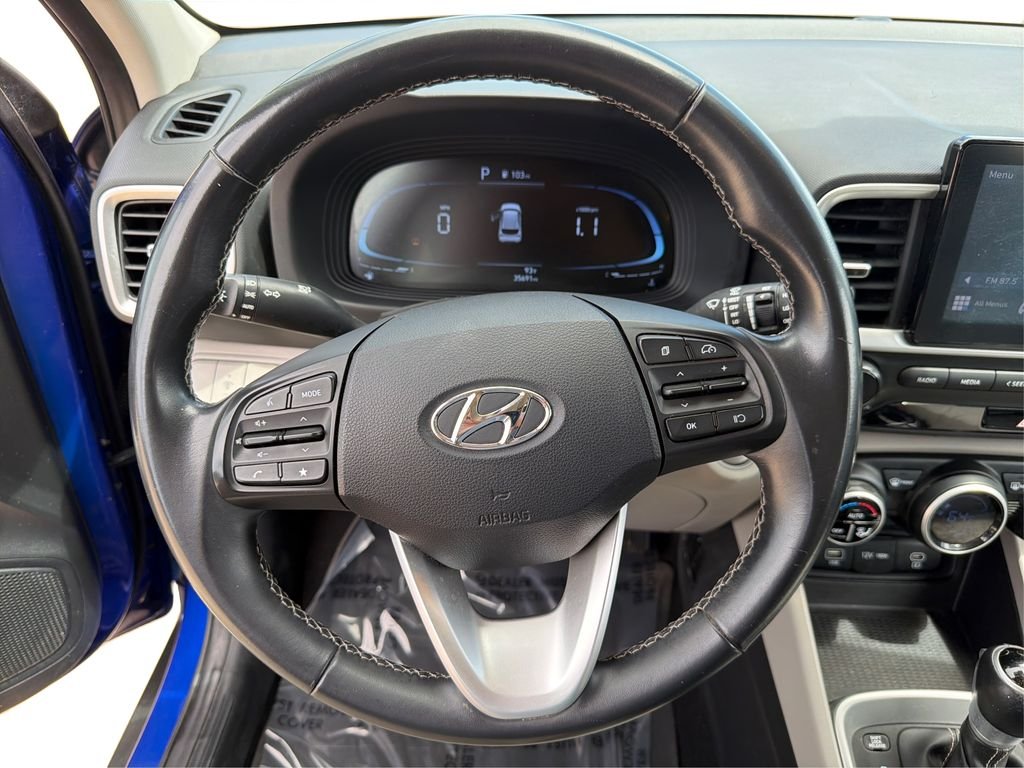 Used 2024 Intense Blue Hyundai SEL image 18