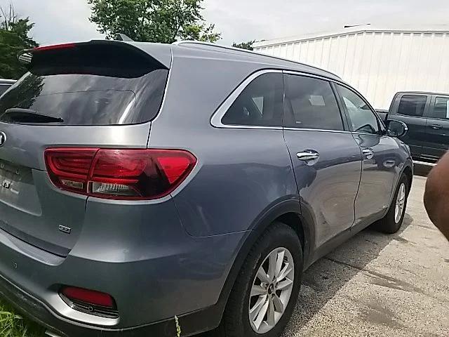 Used 2019 Silver Kia LX image 18