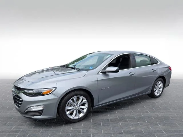 Used 2023 Gray Chevrolet LT image 3