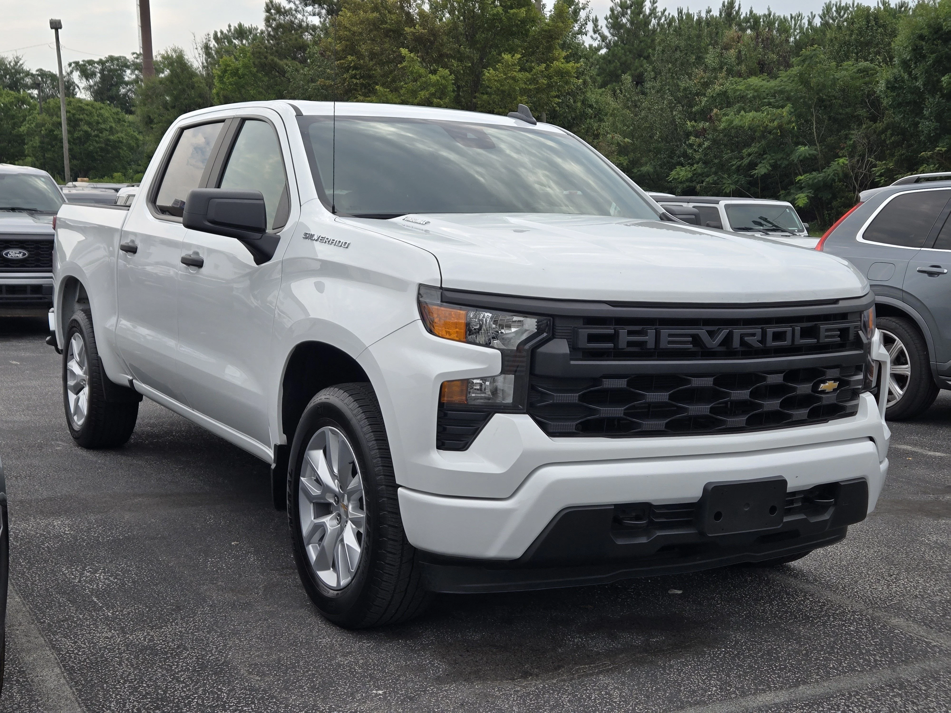 Used 2025 Summit White Chevrolet Custom image 2