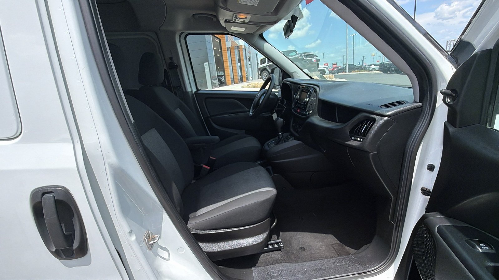Used 2022 Bright White Ram Tradesman image 20