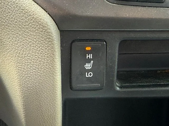 Used 2018 White Honda EX-L image 29