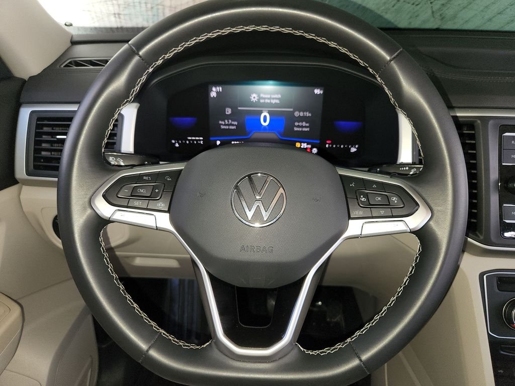 Used 2023 White Volkswagen 2.0T SE image 23