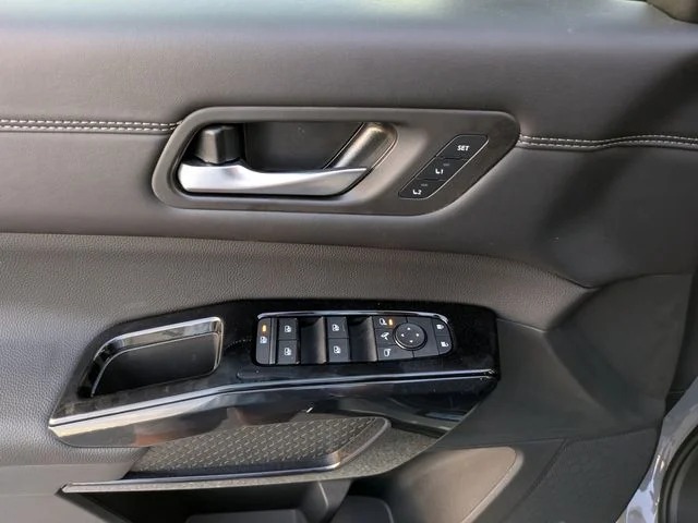 New 2026 Boulder Gray Pearl Nissan Platinum image 16