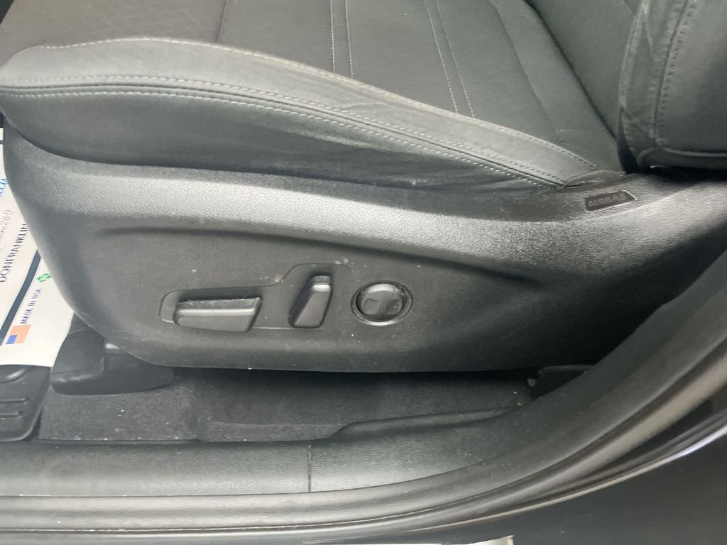 Used 2020 Black Kia LX image 16