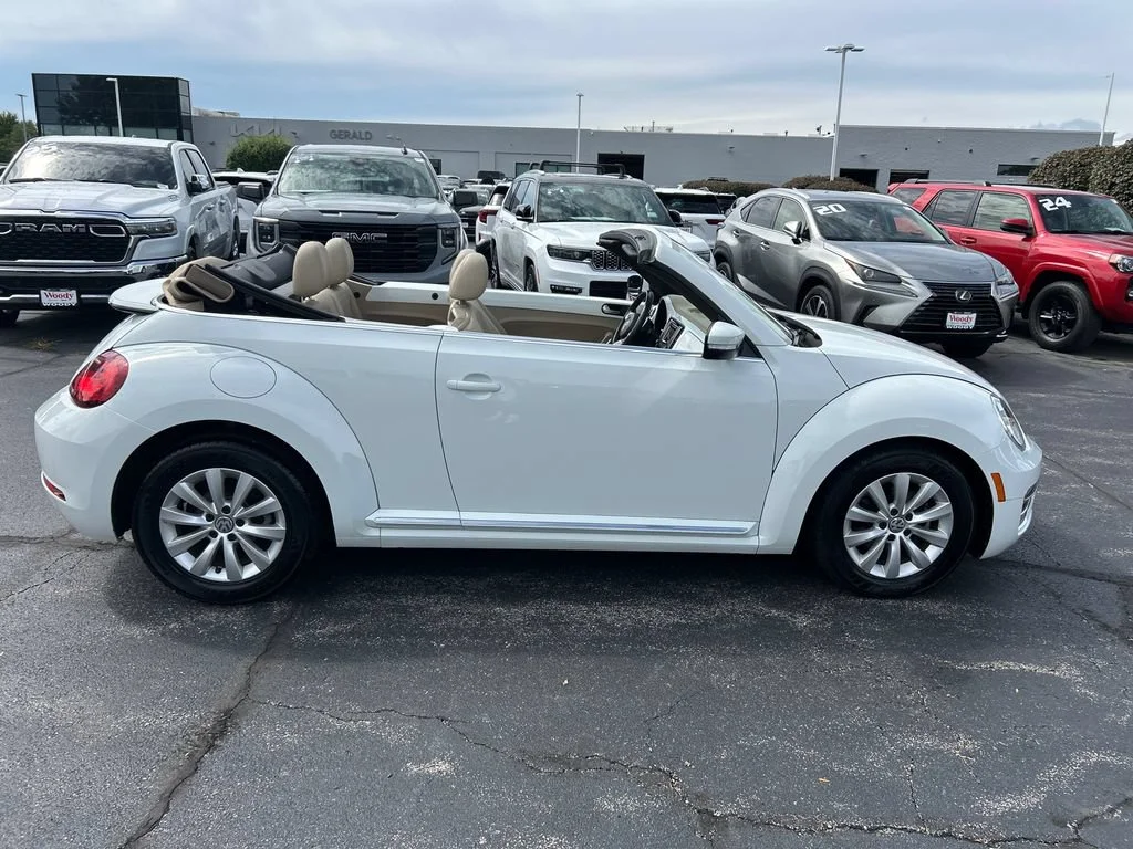 2019 Volkswagen Beetle S - Photo 6