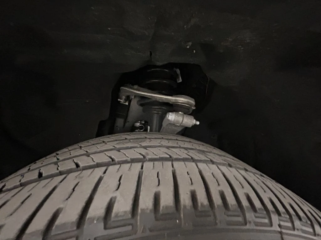 Used 2023 Black Jeep Altitude image 22
