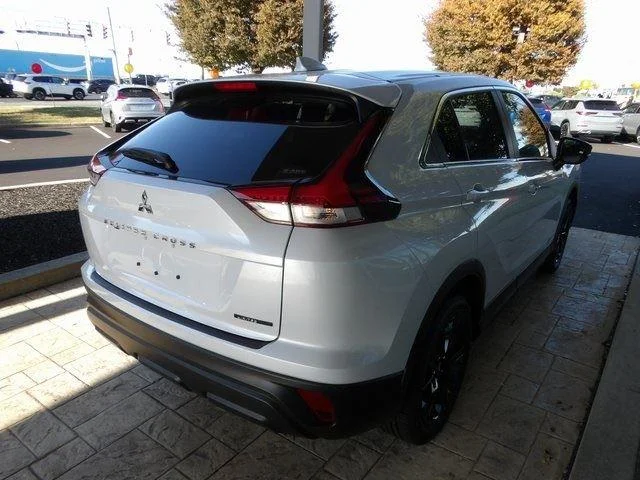 2026 Mitsubishi Eclipse Cross LE - Photo 7