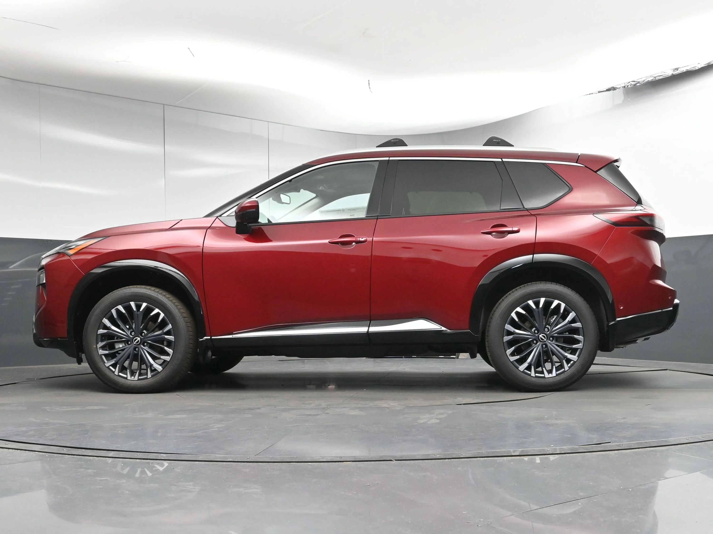 New 2026 Scarlet Ember Tintcoat Nissan Platinum image 32
