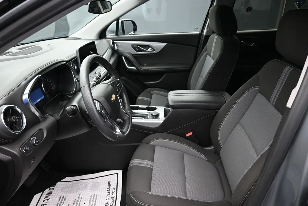 Used 2025 Gray Chevrolet LT image 11