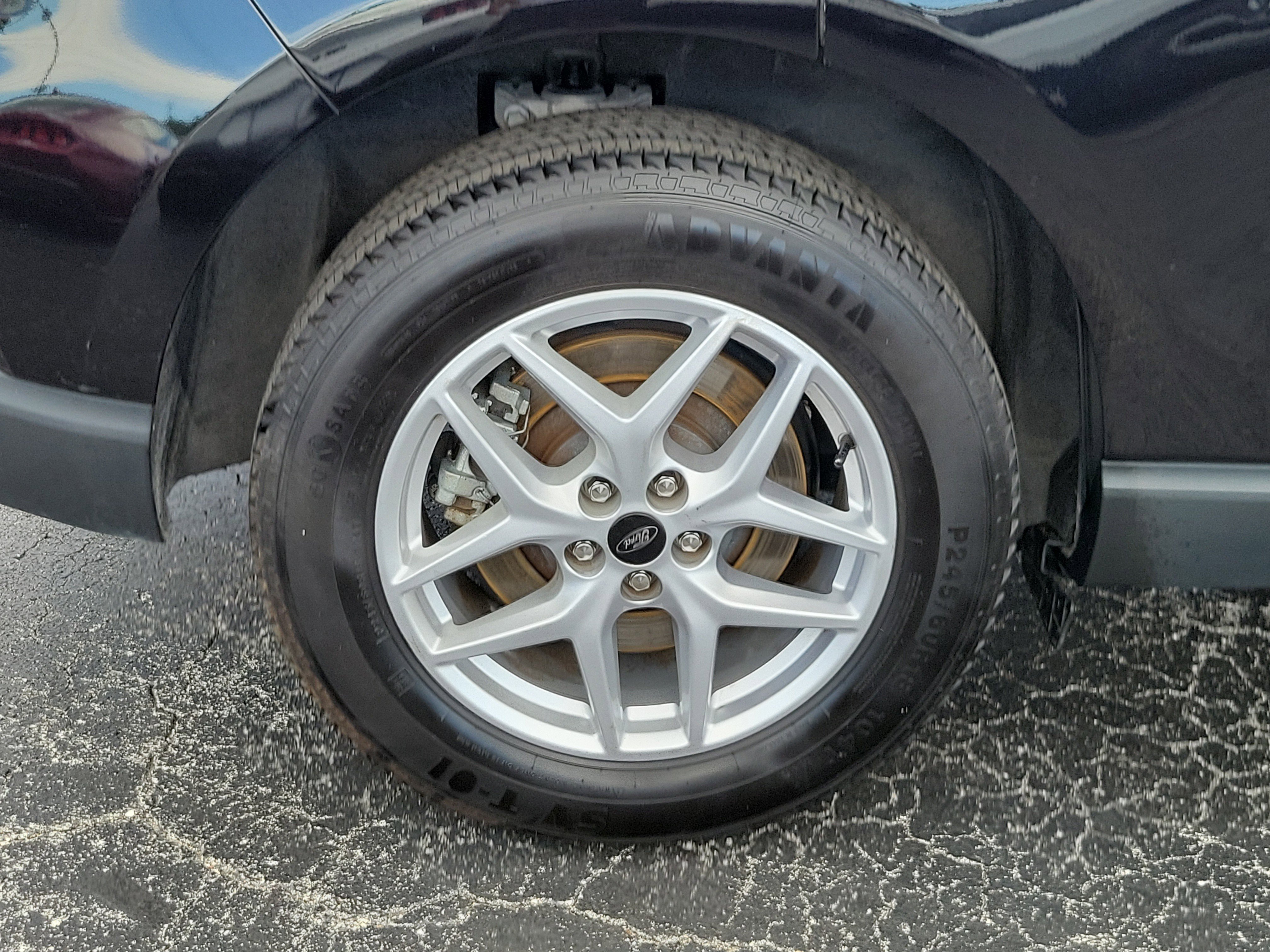 Used 2024 Agate Black Metallic Ford SEL image 11