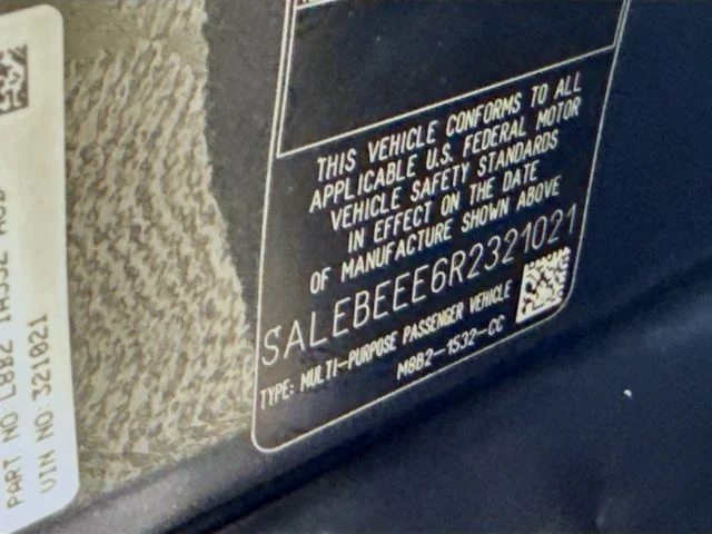 Certified Used 2024 Gray Land Rover V8 image 34