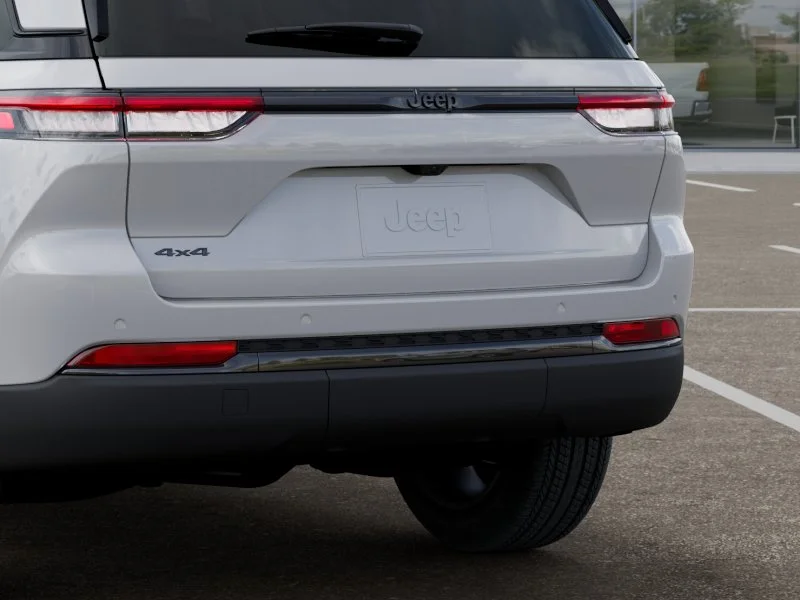 New 2025 Bright White Clear-Coat Exterior Paint Jeep Altitude X image 40