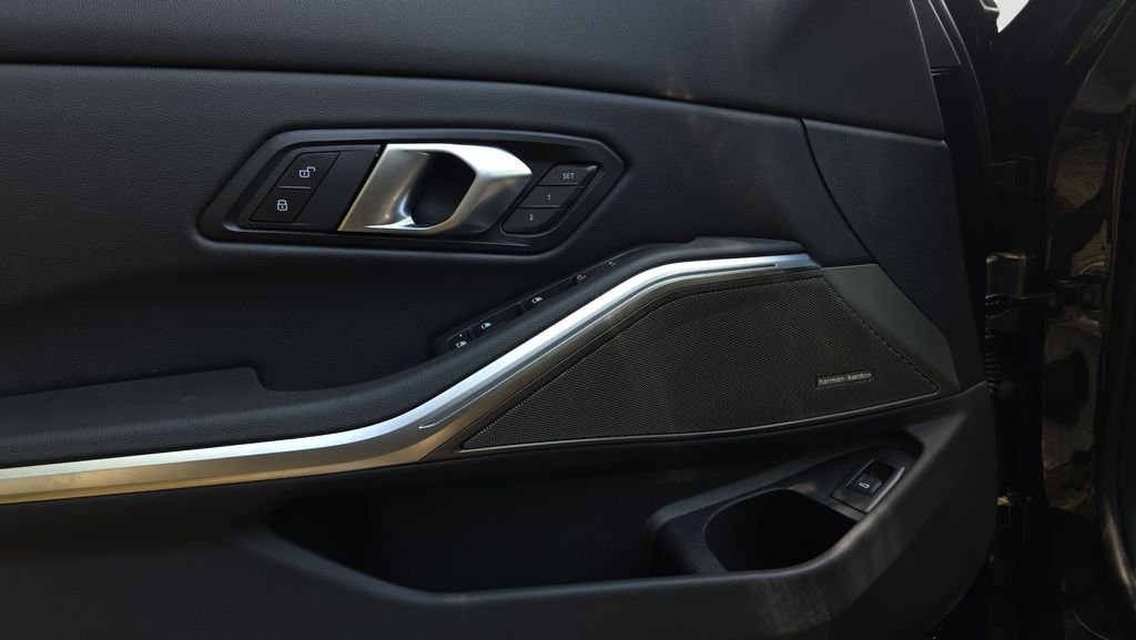 2026 BMW 3 Series 330i - Photo 12
