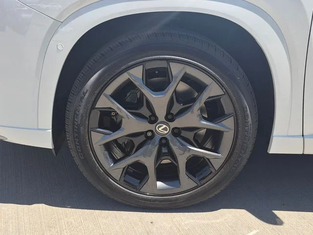 New 2026  Lexus 500h F SPORT Performance Premium image 10