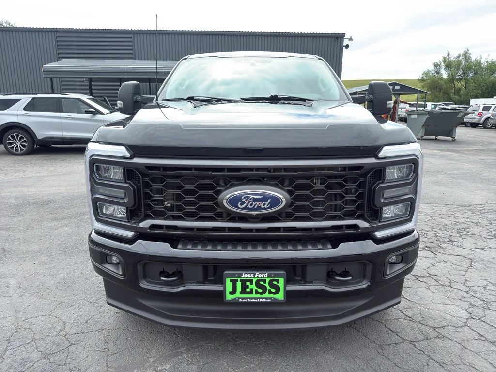 Certified Used 2024 Agate Black Metallic Ford XLT image 3