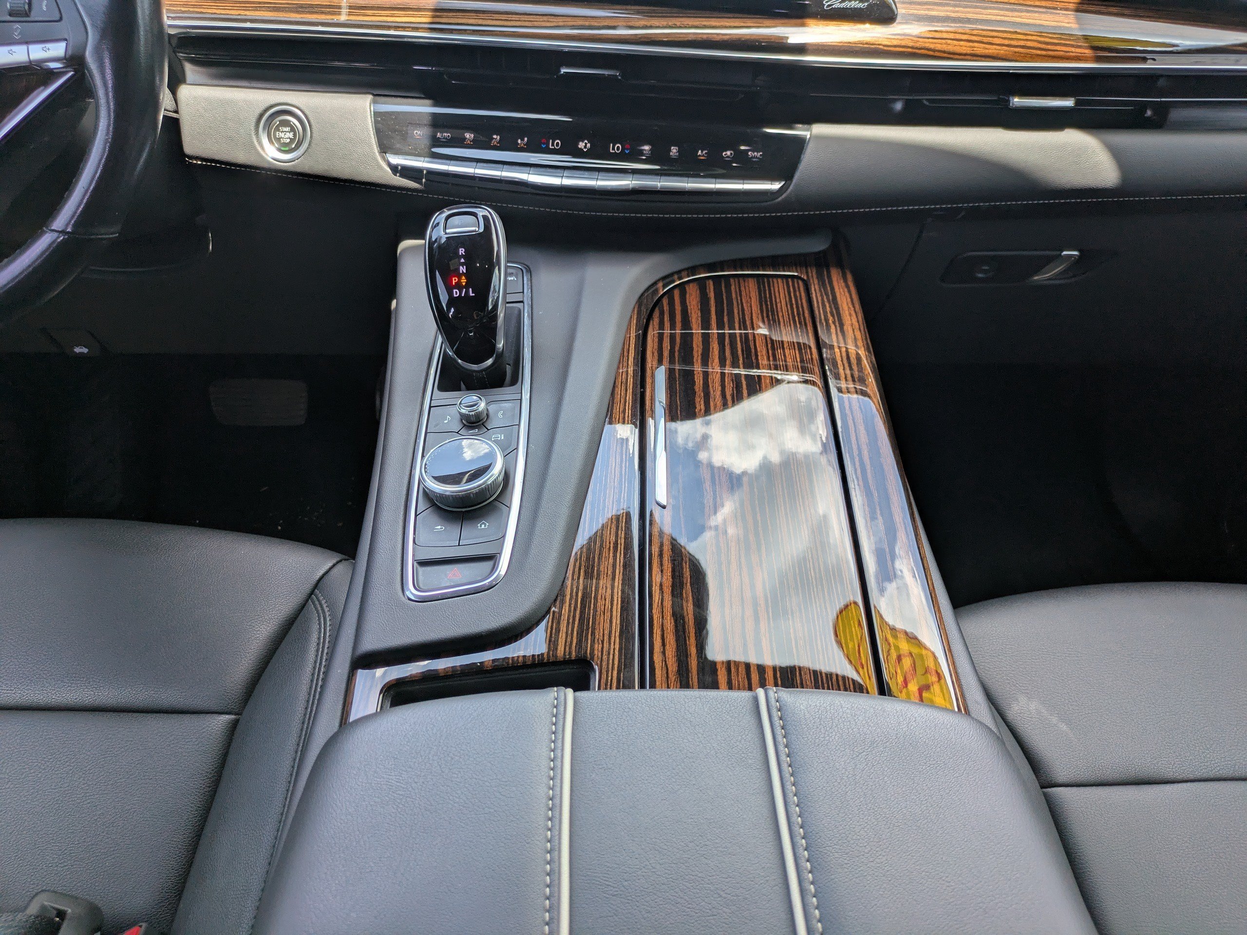 2022 Cadillac Escalade ESV Luxury - Photo 17