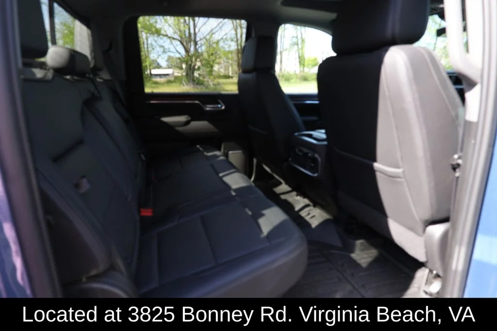 Used 2024 Blue GMC Denali image 7