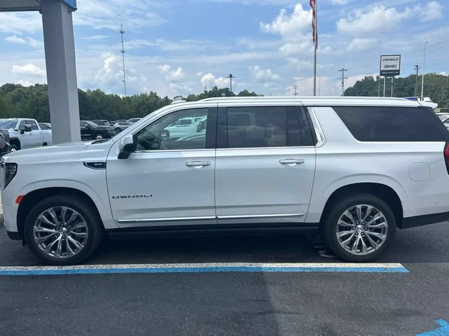 2024 GMC Yukon XL Denali
