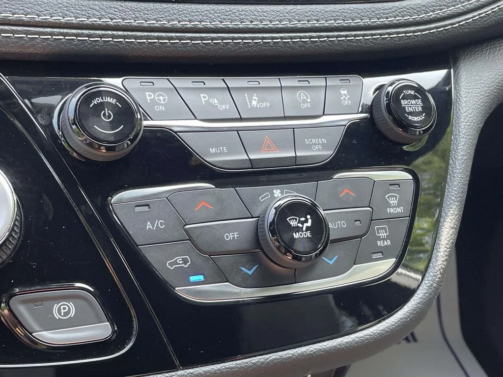 Used 2023 White Chrysler Touring S image 30