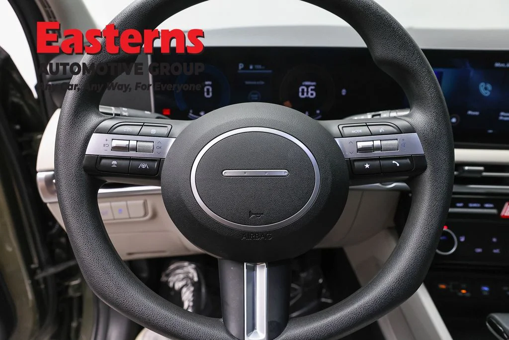 Used 2026 Green Hyundai SEL image 10